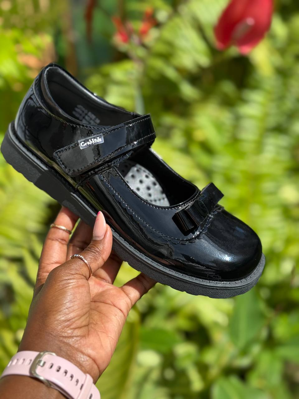 Crabkids Girls Wetlook School Shoes - P617205