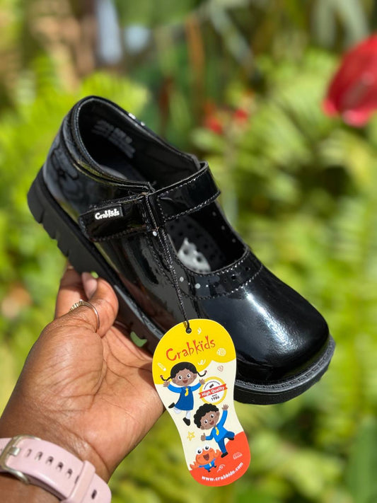 Crabkids Girls Wetlook School Shoes - P645228