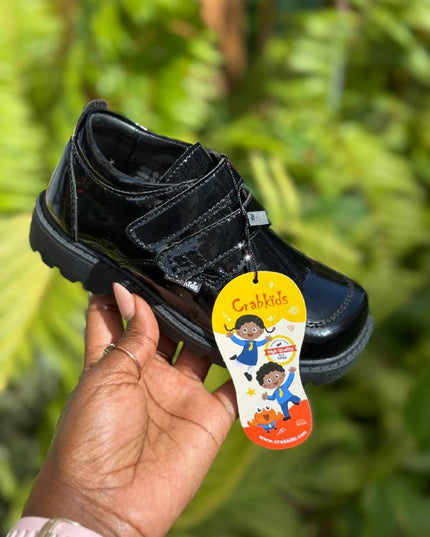 Crabkids Boys Wetlook School Shoes - P650311