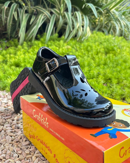 Crabkids Girls Wetlook School Shoes - P617610