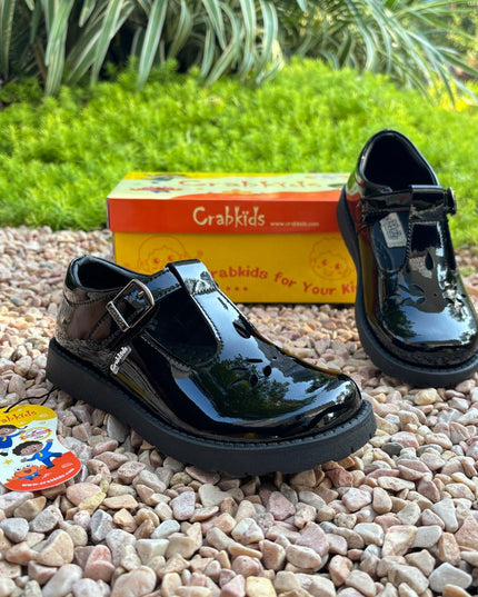 Crabkids Girls Wetlook School Shoes - P617610