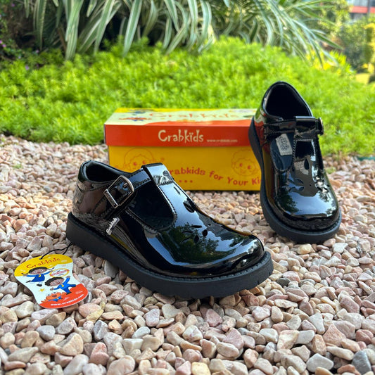 Crabkids Girls Wetlook School Shoes - P617610