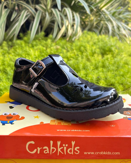 Crabkids Girls Wetlook School Shoes - P617610