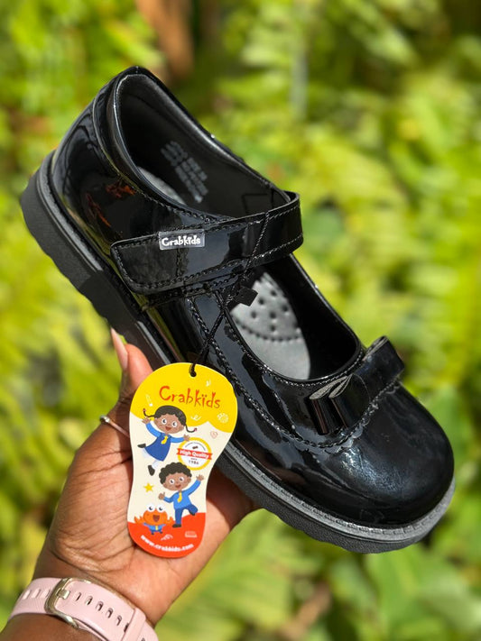 Crabkids Girls Wetlook School Shoes - P643201