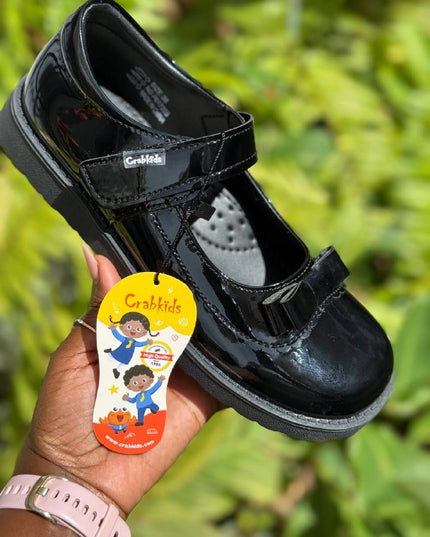 Crabkids Girls Wetlook School Shoes - P617205