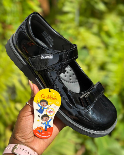 Crabkids Girls Wetlook School Shoes - P617205