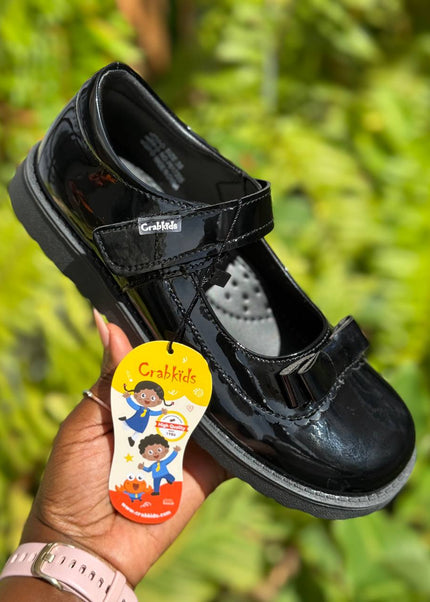 Crabkids Girls Wetlook School Shoes - P617205