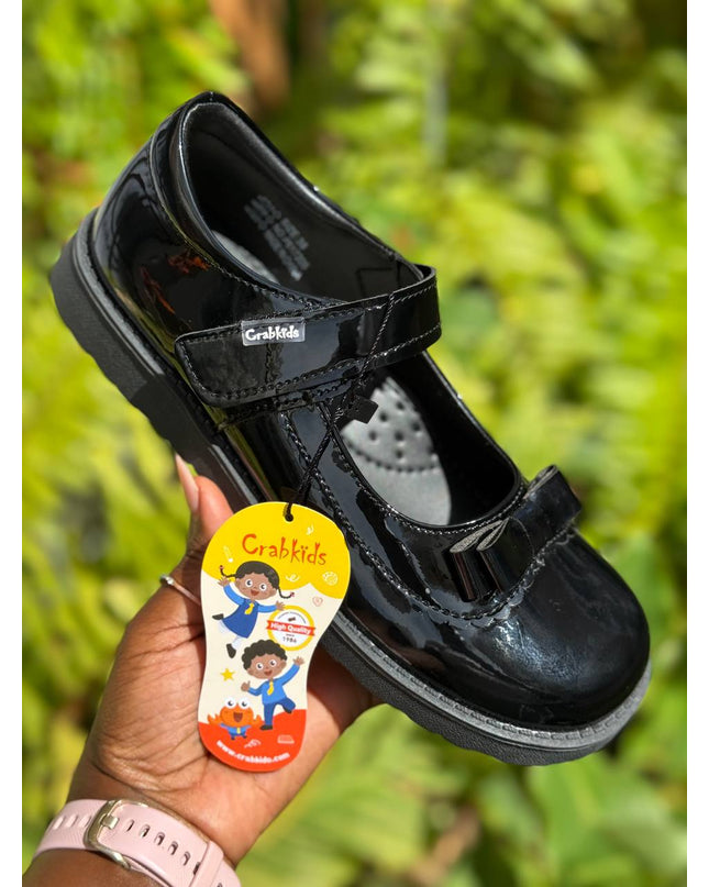 Crabkids Girls Wetlook School Shoes - P617205