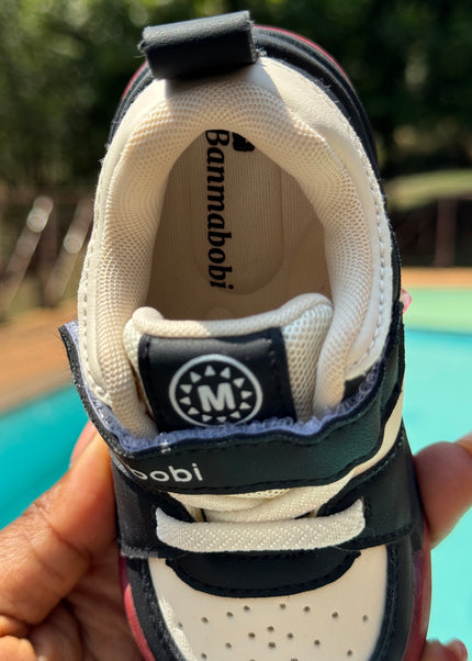 Unisex Baby BM801 - Soft Sole First Walking Sneakers with Velcro Strap & Cute Character Design