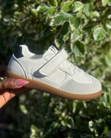 PD842 - Premium Unisex Kids Sneakers - White Pink & Green Sports Shoes