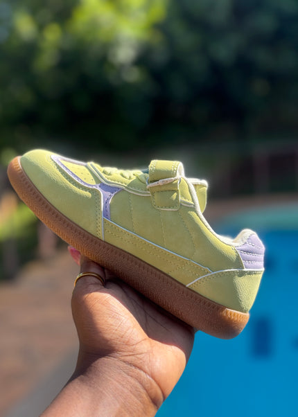 PD842 - Premium Unisex Kids Sneakers - White Pink & Green Sports Shoes
