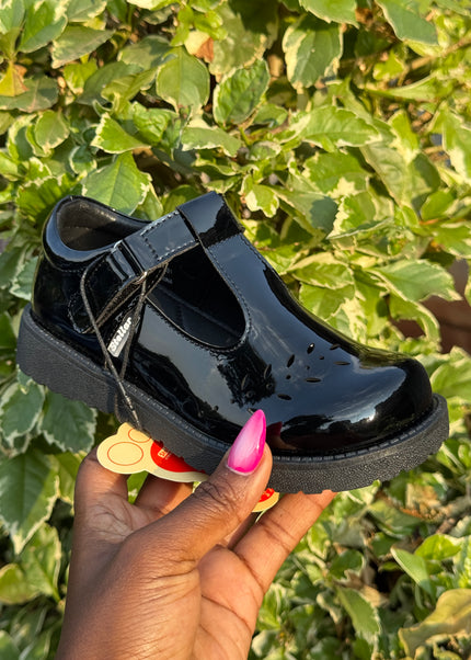 Stellar Steps Girls Wetlook School Shoes – S942-201