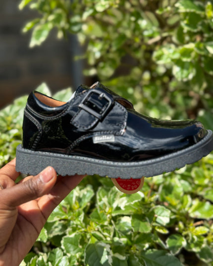 S942505- Stellar Steps Patent Wipe-Clean School Shoes – Stylish, Light, No Polish Needed