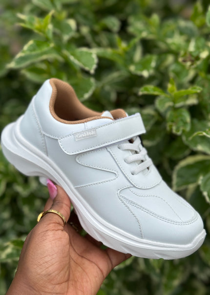 Light White Kids Sports Shoes - 819114B