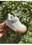 White / 17