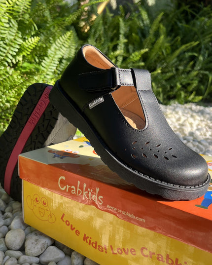 Crabkids Girls Matte School Shoes - 617439