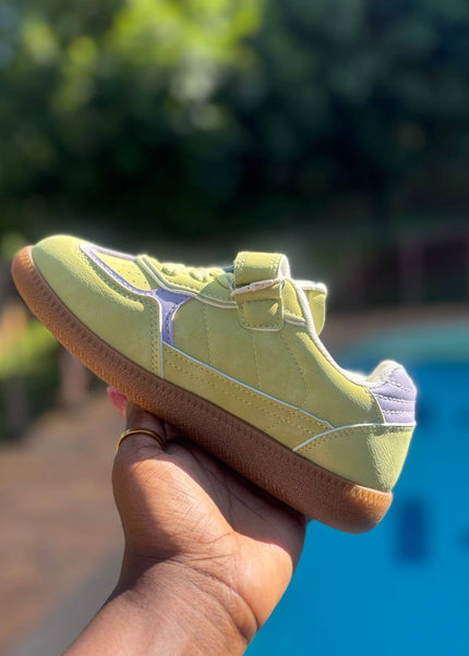 PD842 - Premium Unisex Kids Sneakers - White Pink & Green Sports Shoes