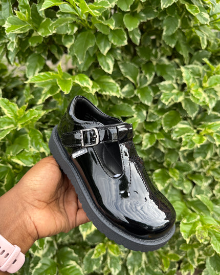 S942208 - Stellar Steps Patent Wipe-Clean School Shoes – Stylish, Light, No Polish Needed