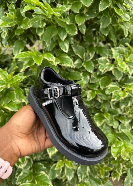S942208 - Stellar Steps Patent Wipe-Clean School Shoes – Stylish, Light, No Polish Needed